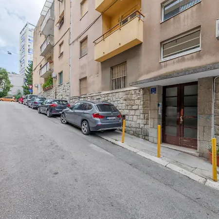 Lägenhet Mambo 1-bedroom Luxury - Downtown *