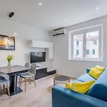 Mambo 1-bedroom Luxury - Downtown *